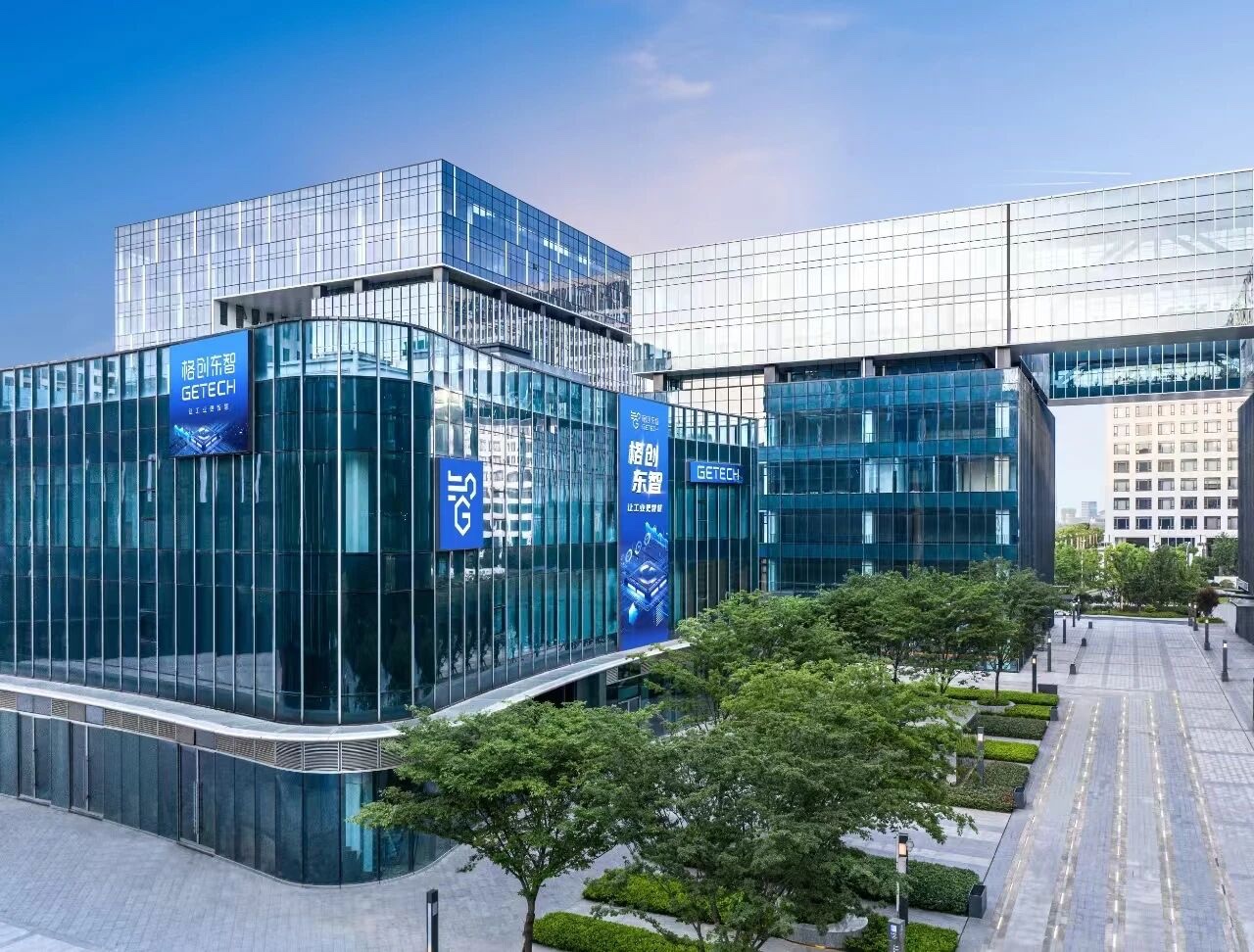 武汉经信-工业智能-工业软件-CIM系统-何军-bbin宝盈东智